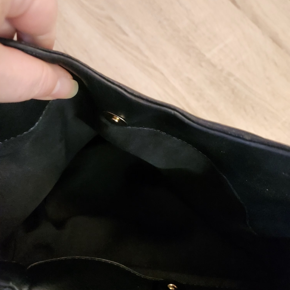 bebe Black Hobo Bag with Gold Chain Detail - Picture 5 of 8